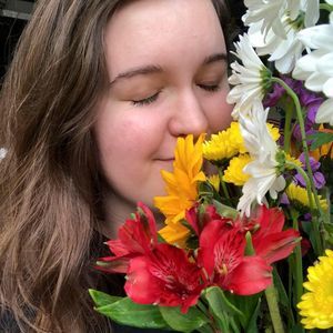 Meet your Posher, Alexis